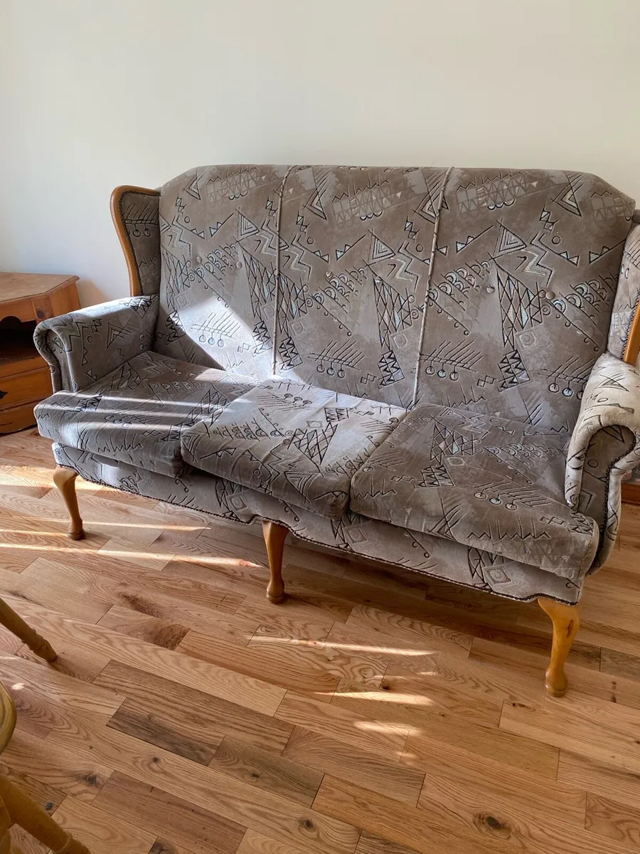 3 seater couch - Image 1