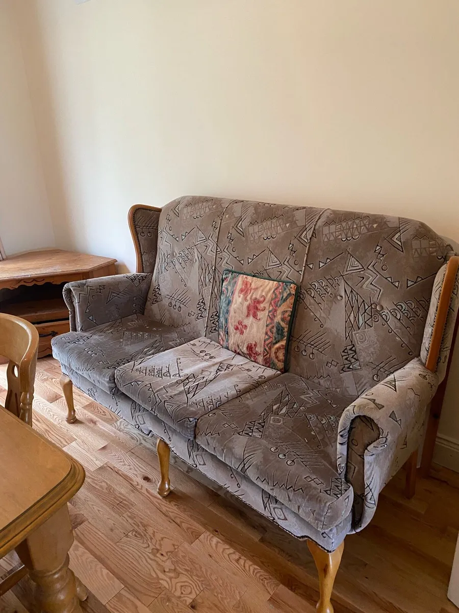 3 seater couch - Image 3