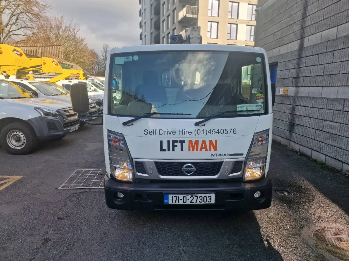 2017 Nissan Cabstar Cherrypicker - Image 2