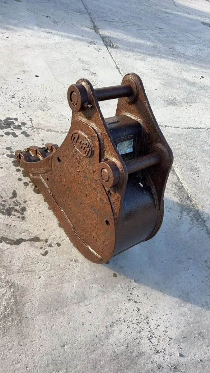 12” bucket - Image 1