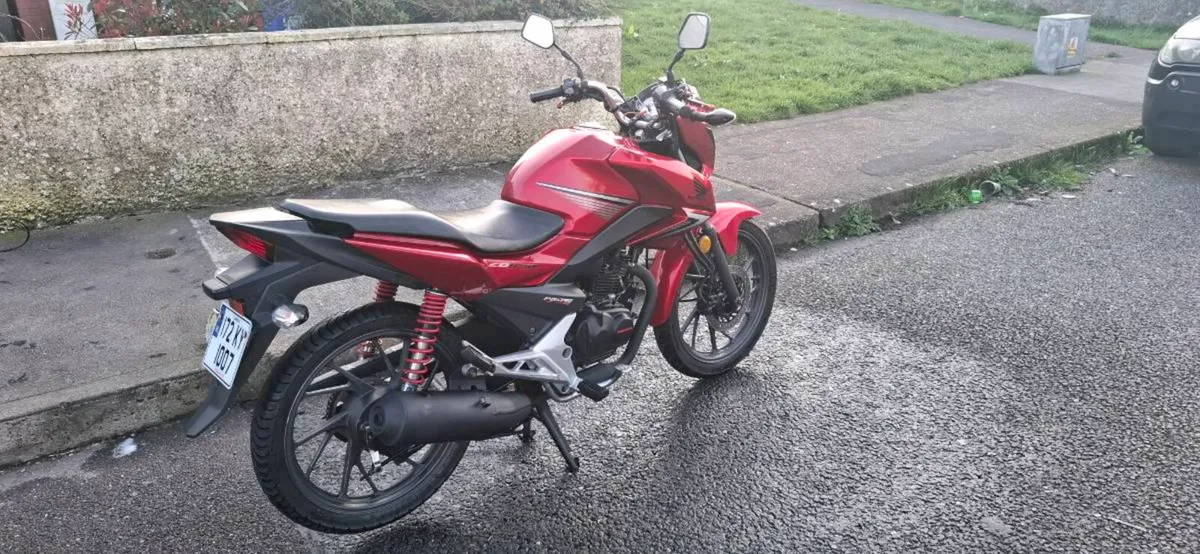 Honda CB125F 2017 - Image 2