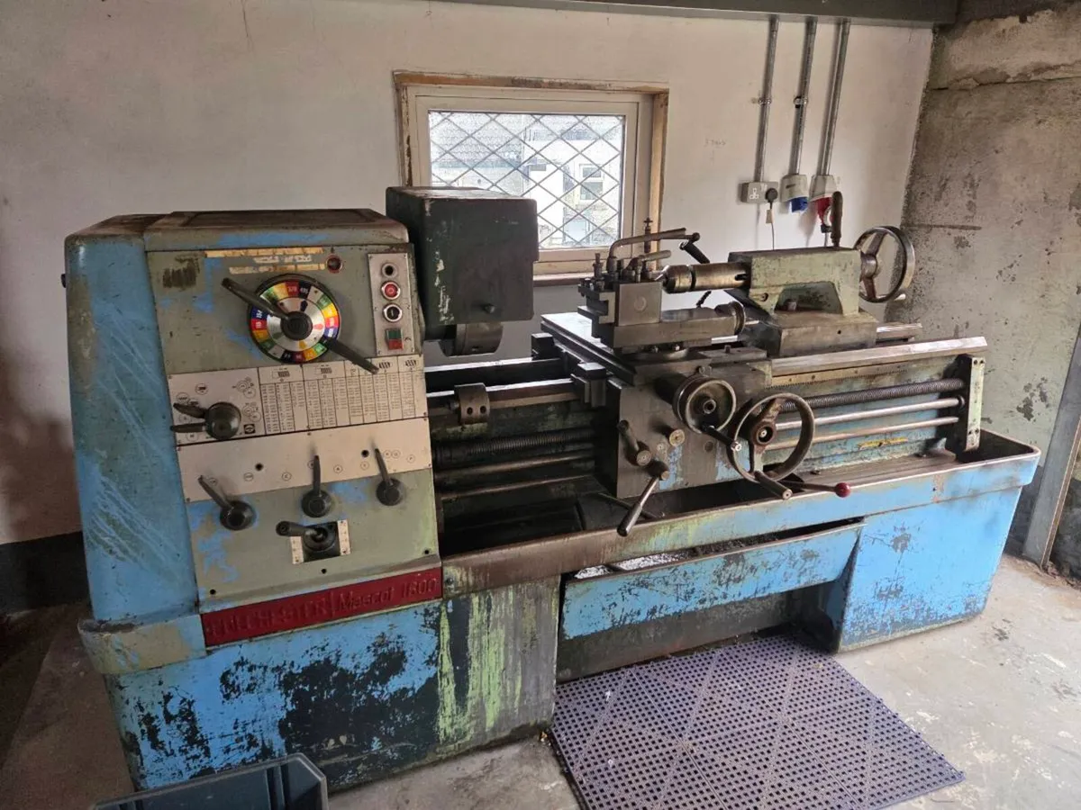 Colchester lathe - Image 1