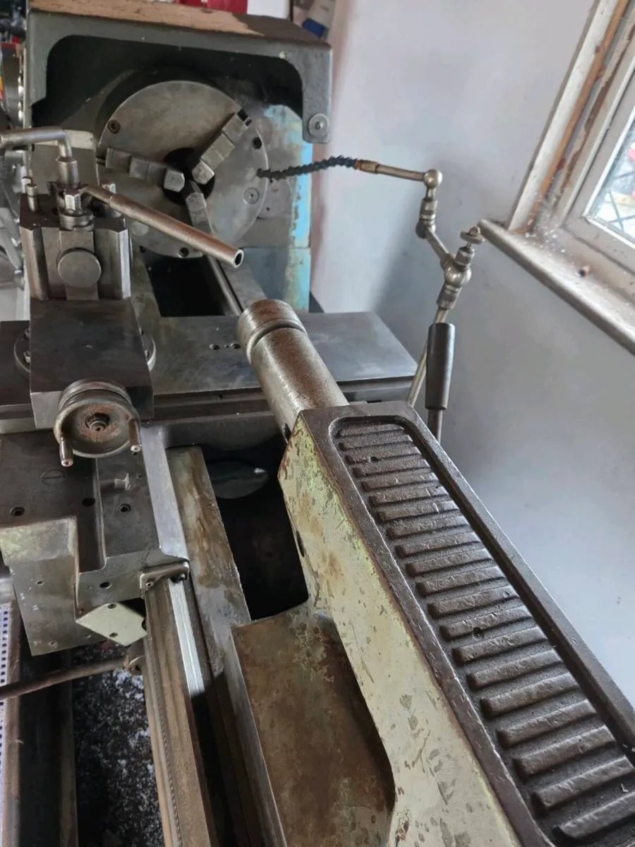 Colchester lathe - Image 3