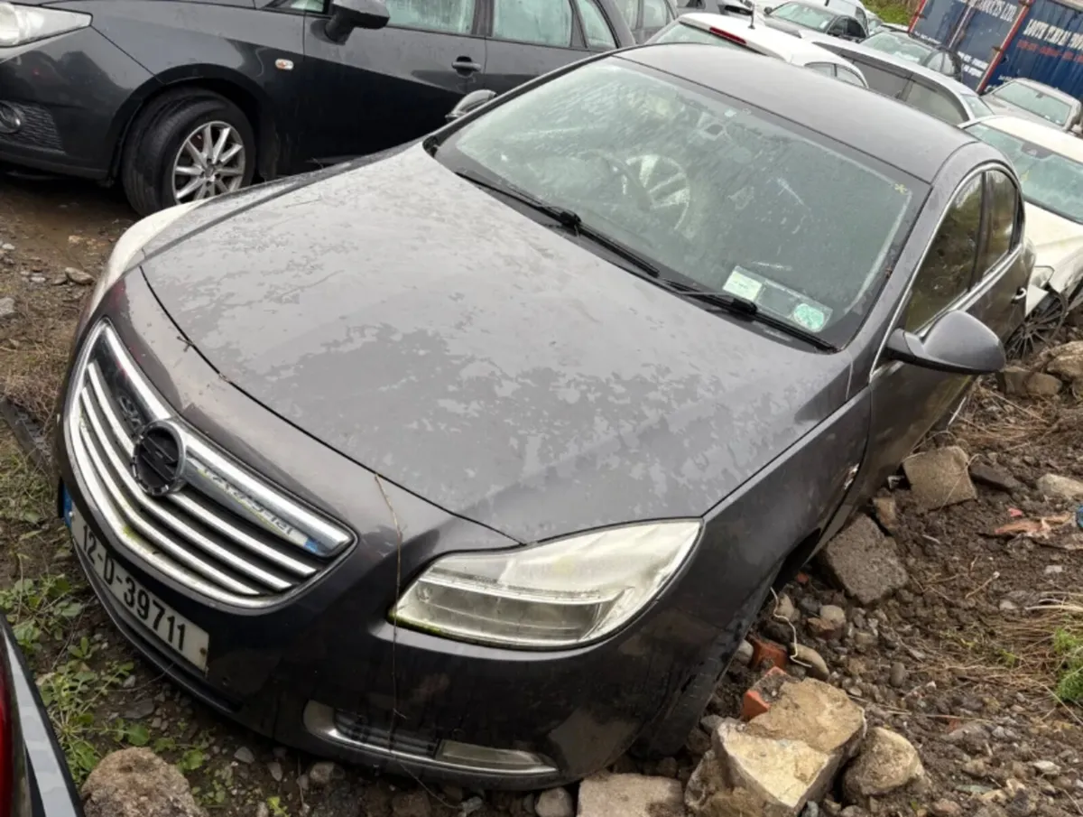 2012 Insignia Sri model 2.0 diesel - Image 2