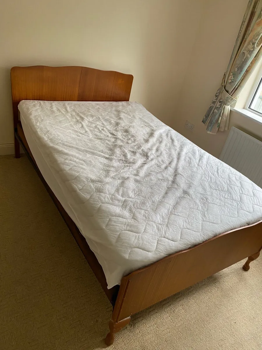 Double beds - Image 2