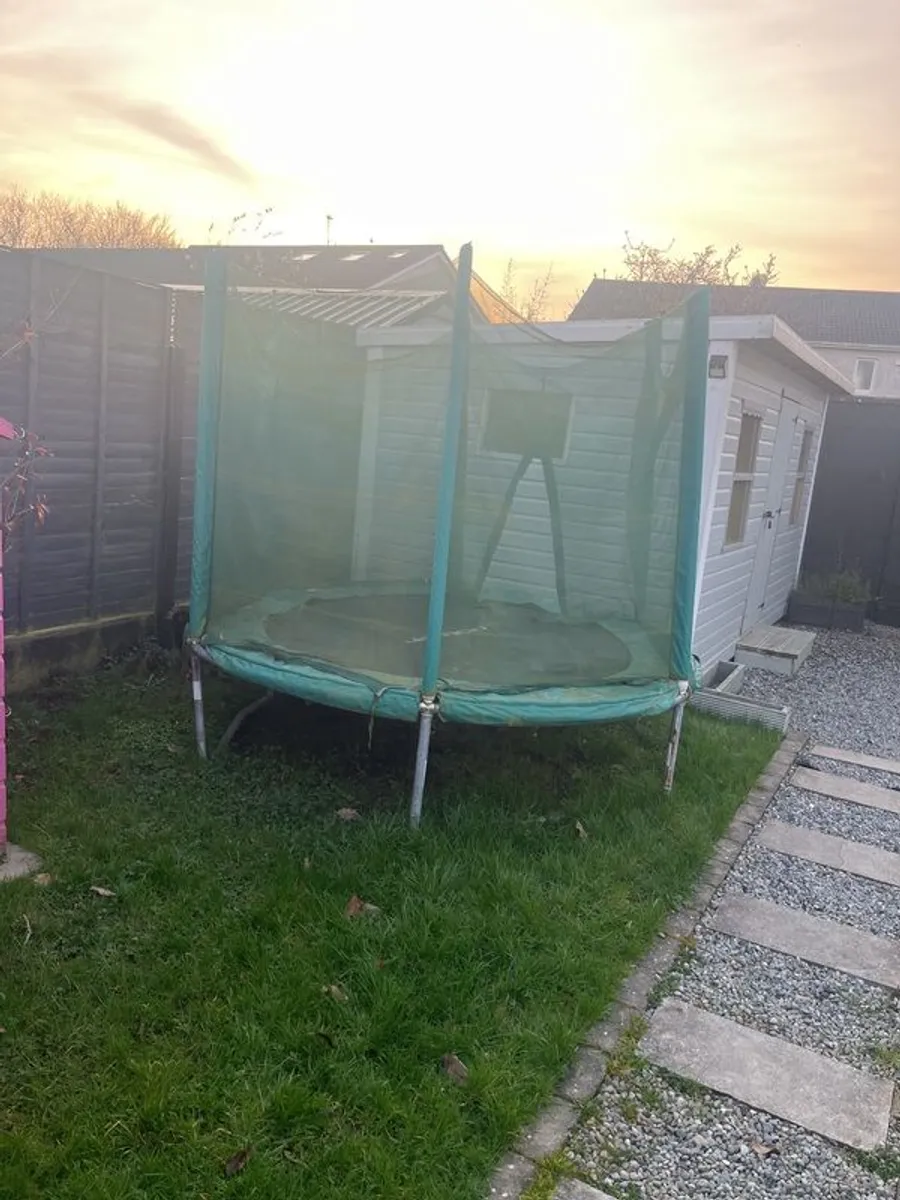 trampoline FREE to take away - Image 1