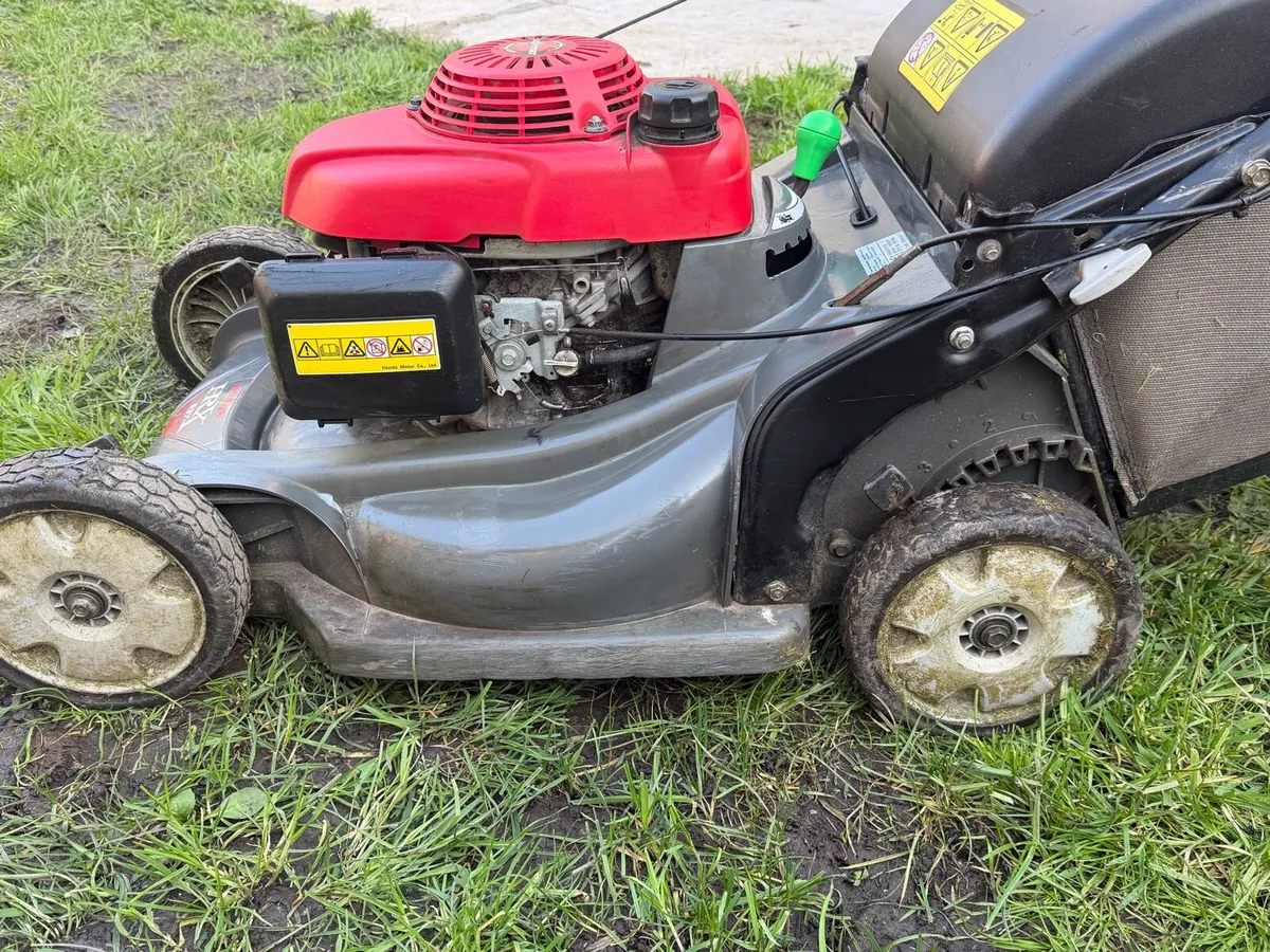 Honda lawnmower - Image 3