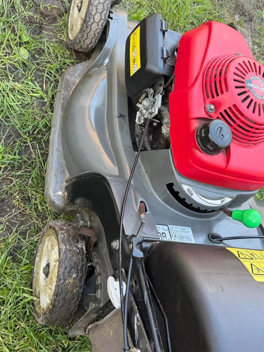 Honda lawnmower - Image 4