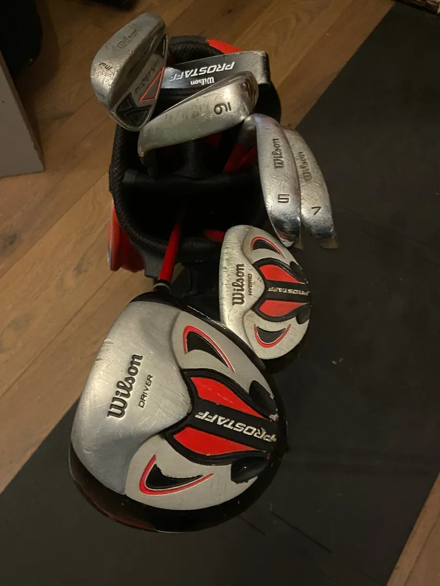 Junior Golf bag and clubs - Image 2