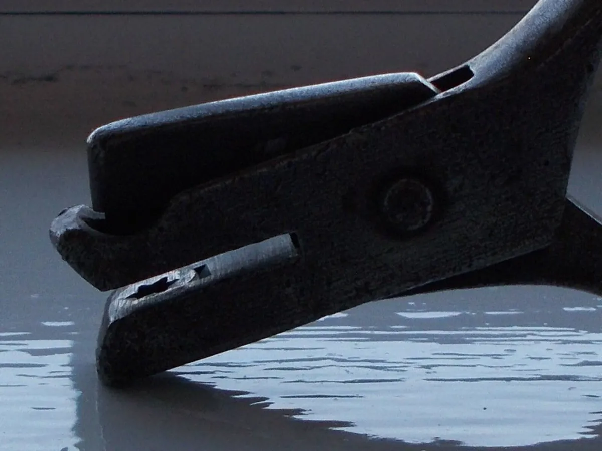 Howth Tram/Dublin Bus Ticket Puncher - Image 2