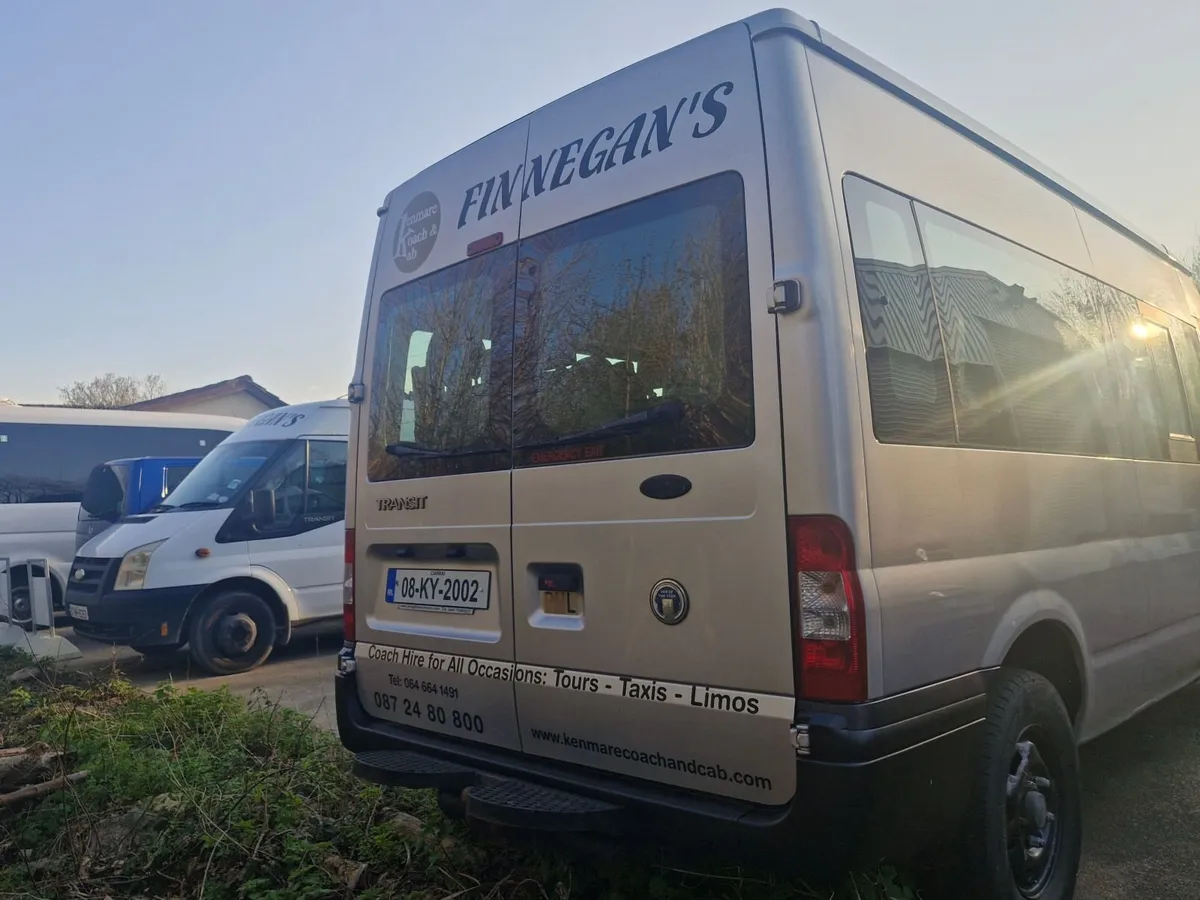 Ford Transit 14 seater Minibus - Image 4