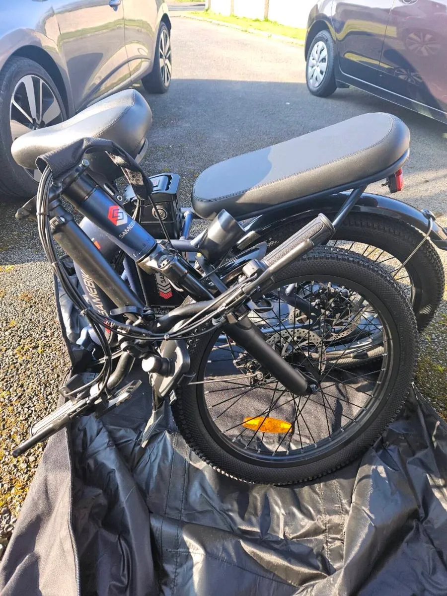 CY20 Portable Commuter Electric Folding Bike - Image 2