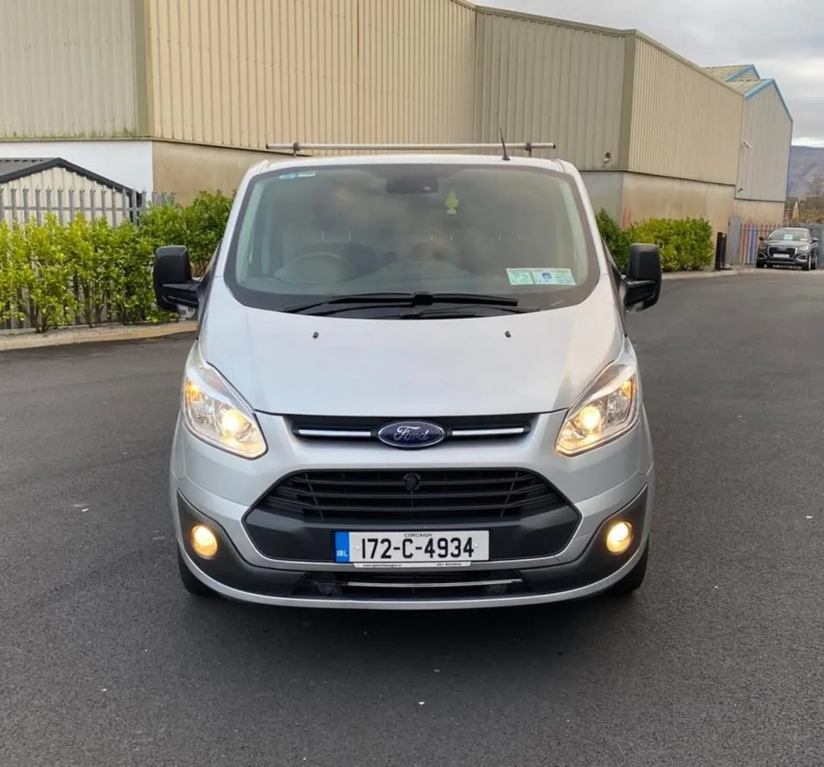 2017 Transit Custom Trend. Tax 10.26 & Doe 08.26. - Image 2