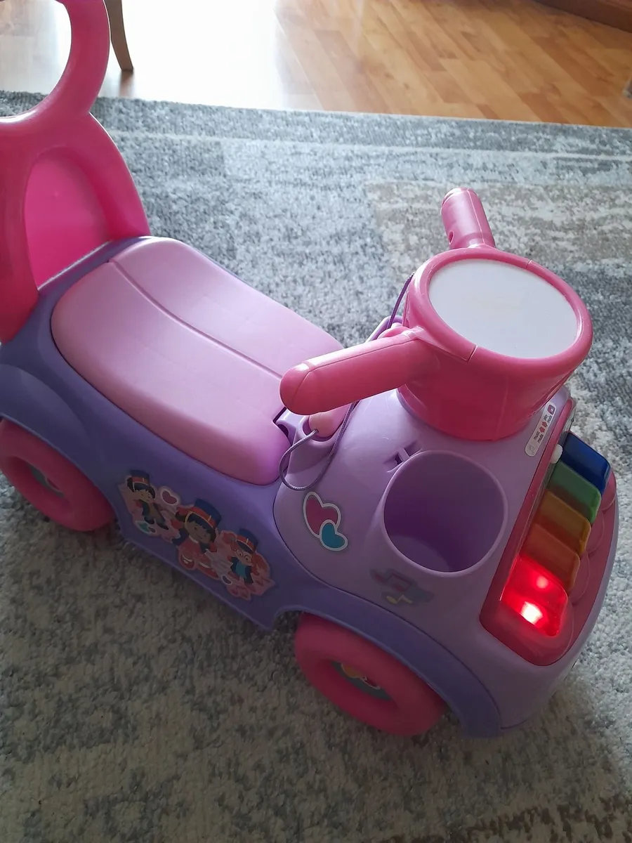 Little People ride on car - Image 1