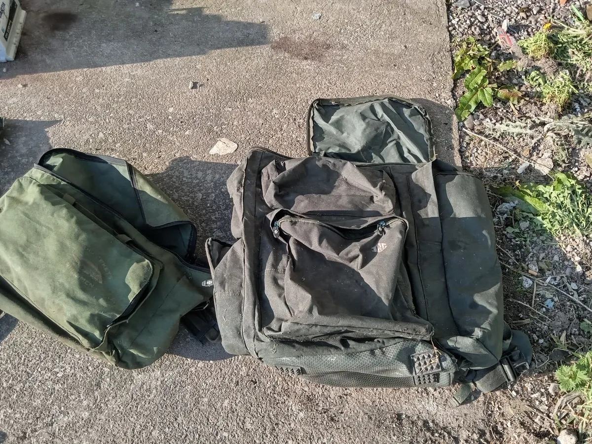 Carp fishing gear - Image 2