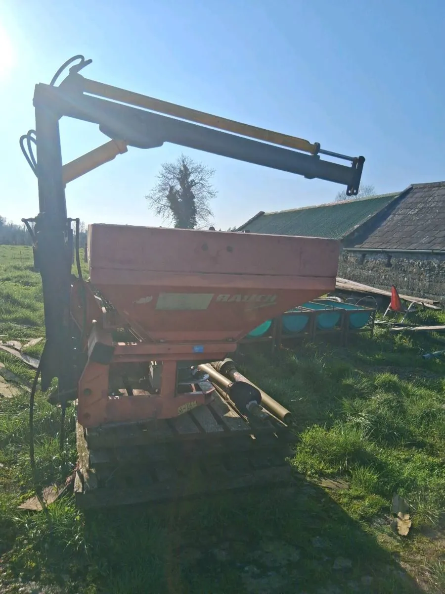 Fertiliser Spreader - Image 2