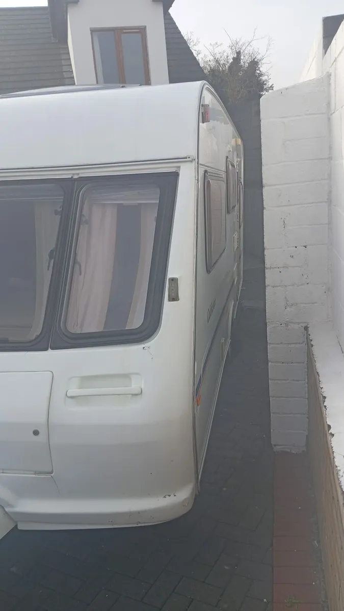 2006 5/6 berth Full size awning - Image 4