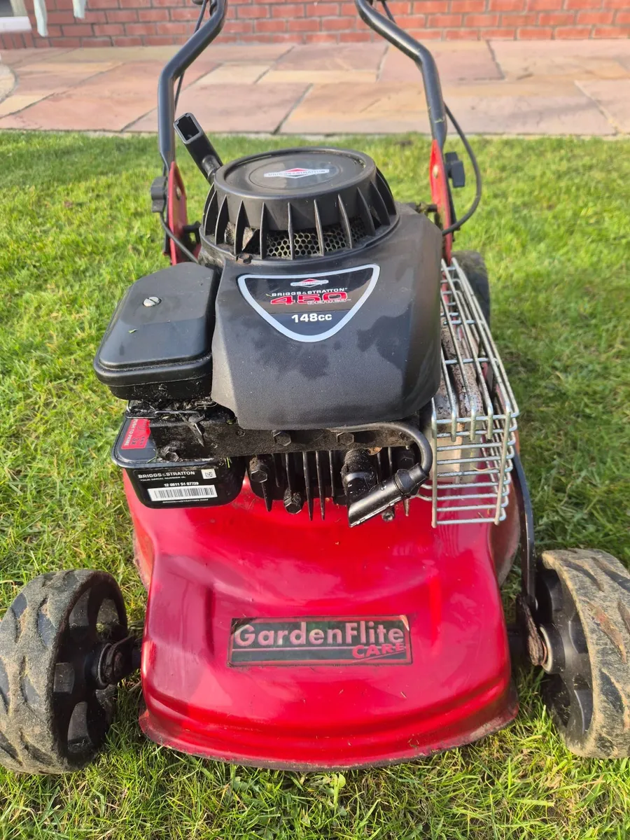 Lawnmower  *Engine only* Briggs + Stratton - Image 2