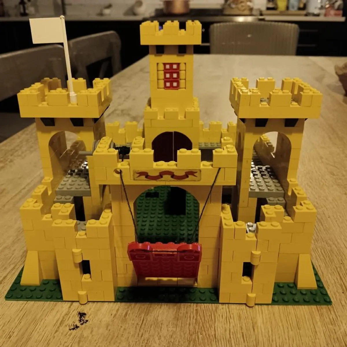 LEGO 375 castle - Image 1