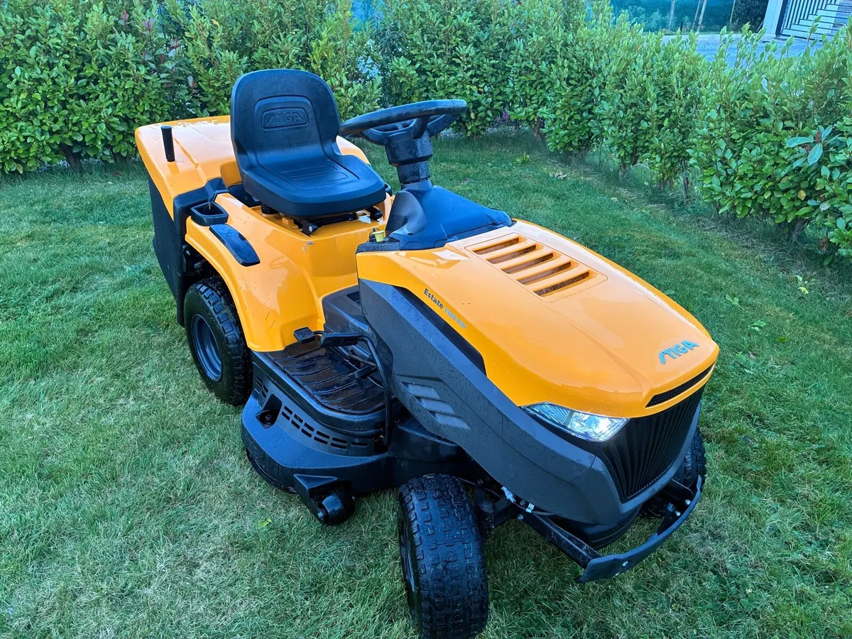 Ride on Lawnmower - Image 3