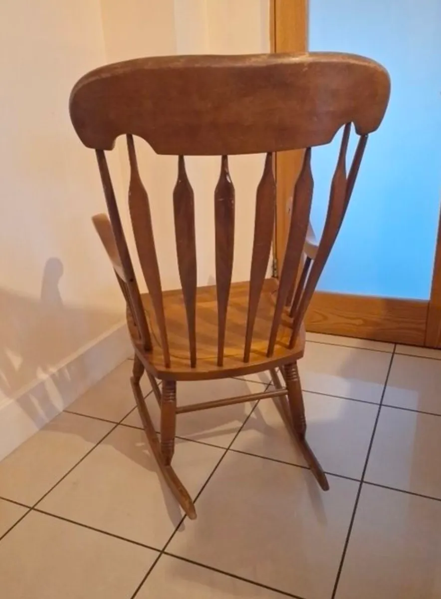 Rocking chair - Image 2