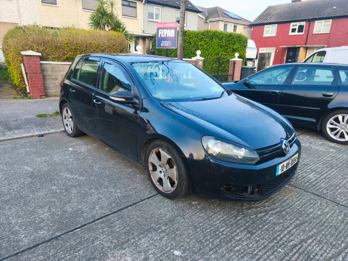 2010 Volkswagen Golf 1.6 TDI - Image 1