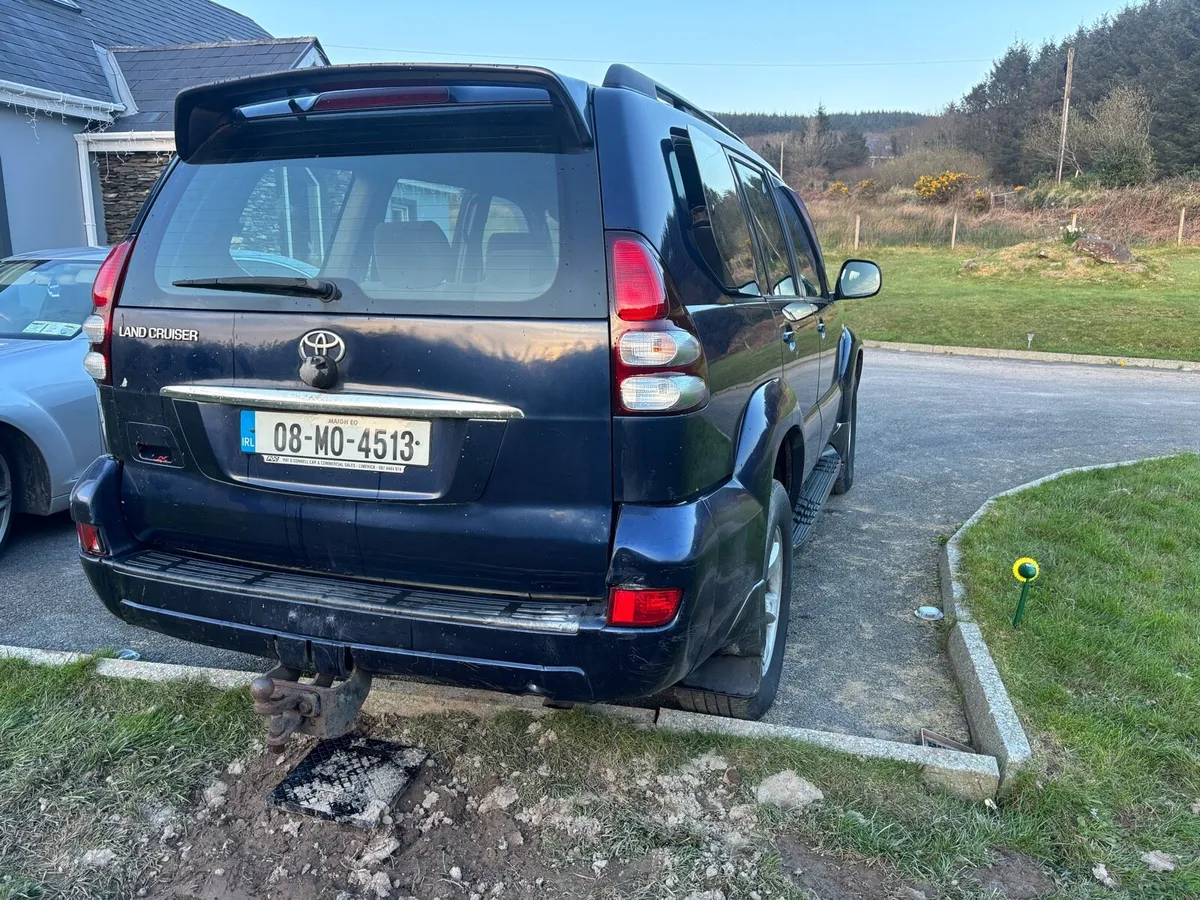 5 seat landcruiser - Image 2