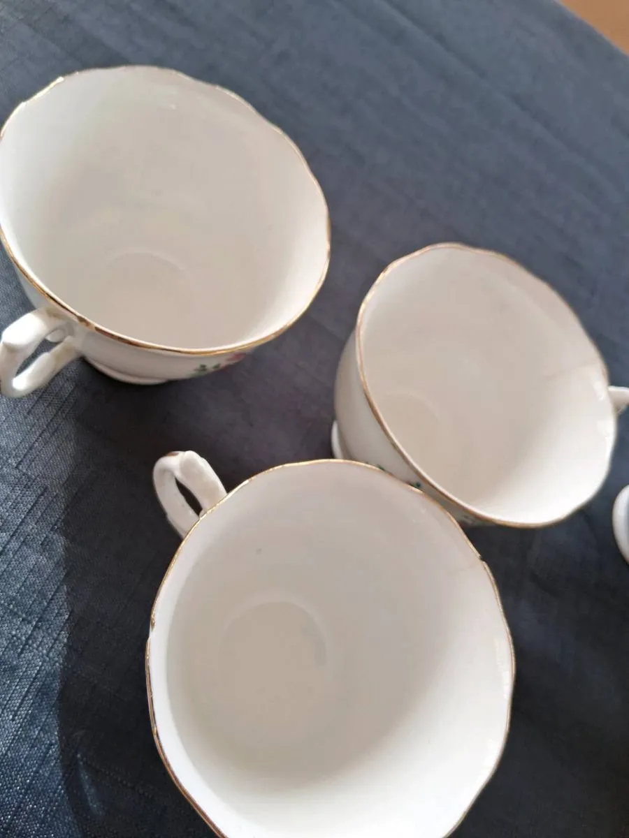 English Bone China Teaset - Image 4