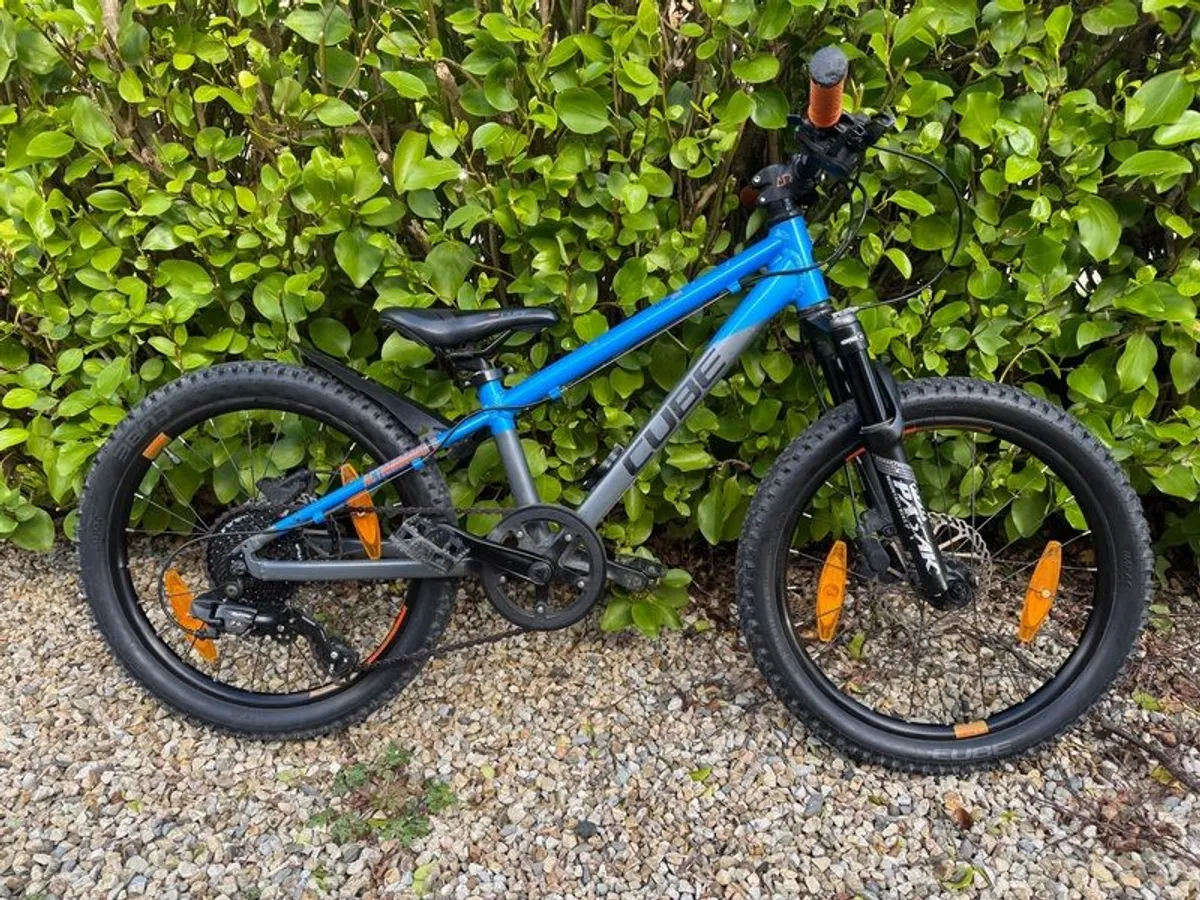 Cube Acid 200 Tream. With front shock - Image 1