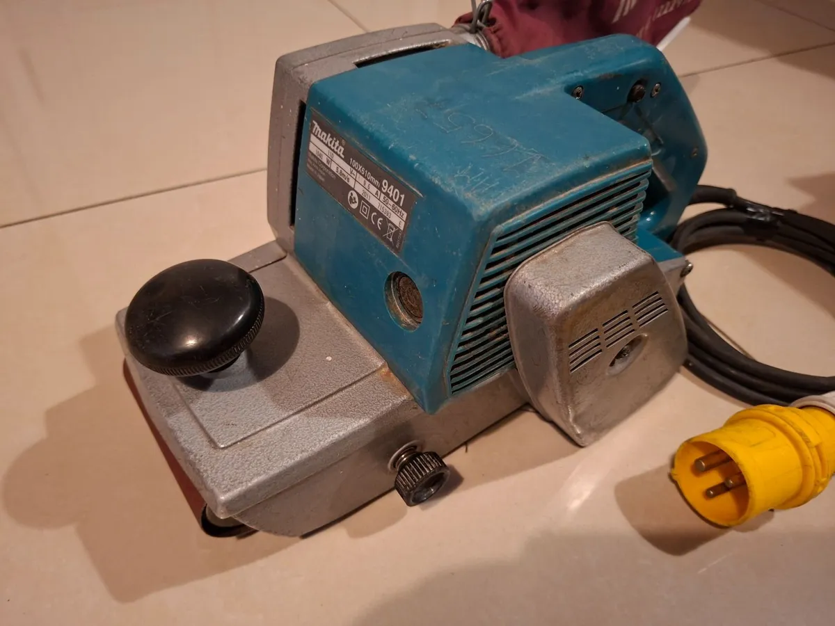 Makita 9401 Belt Sander 110v - Image 3