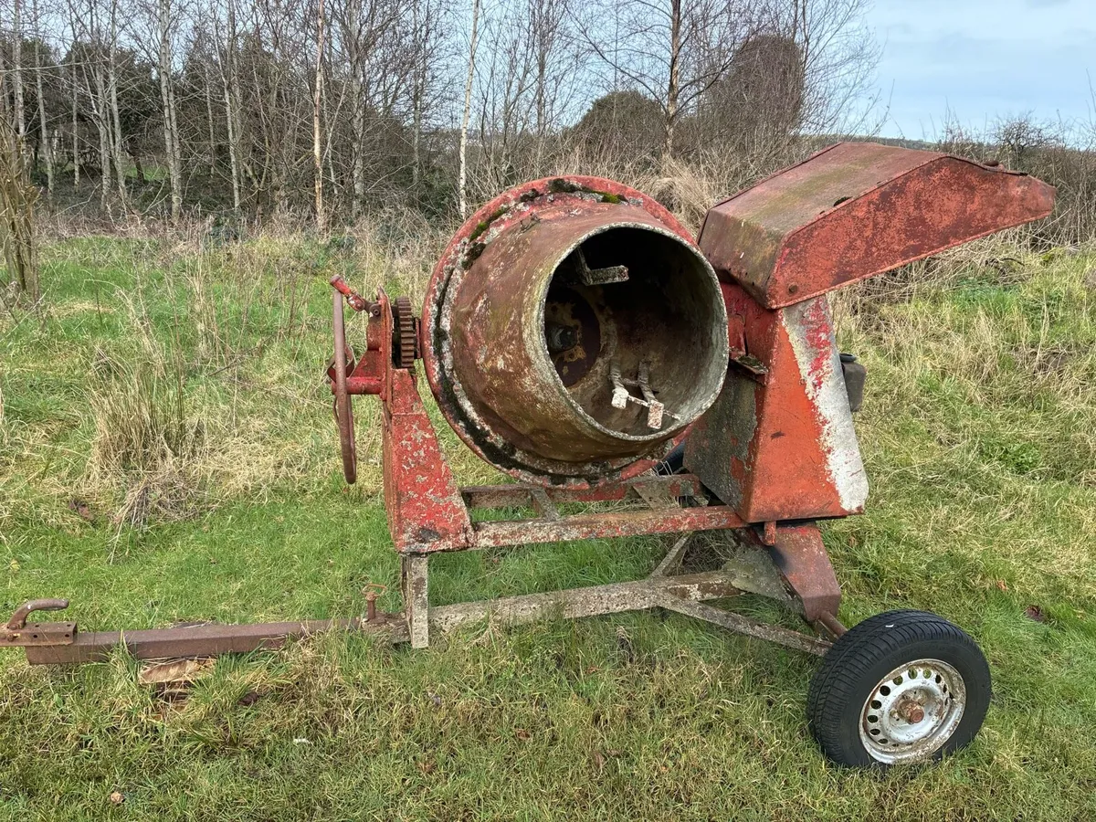Cement mixer lister diesel engine - Image 1