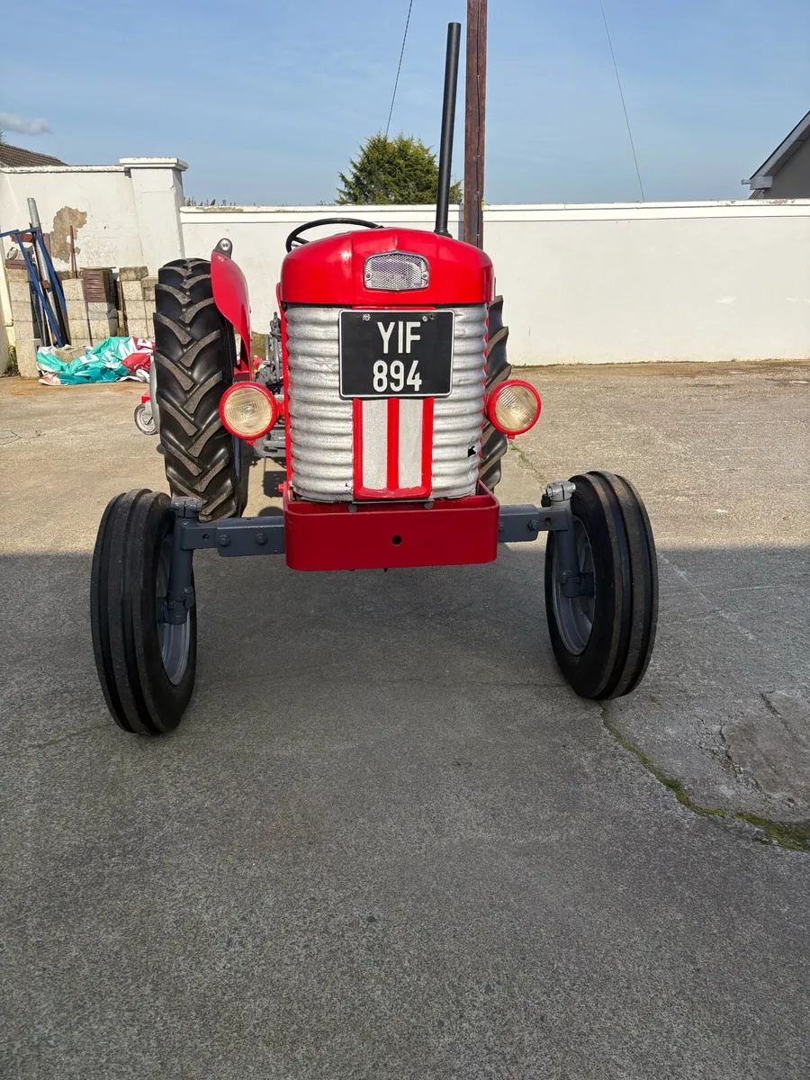 Massey Ferguson - Image 1