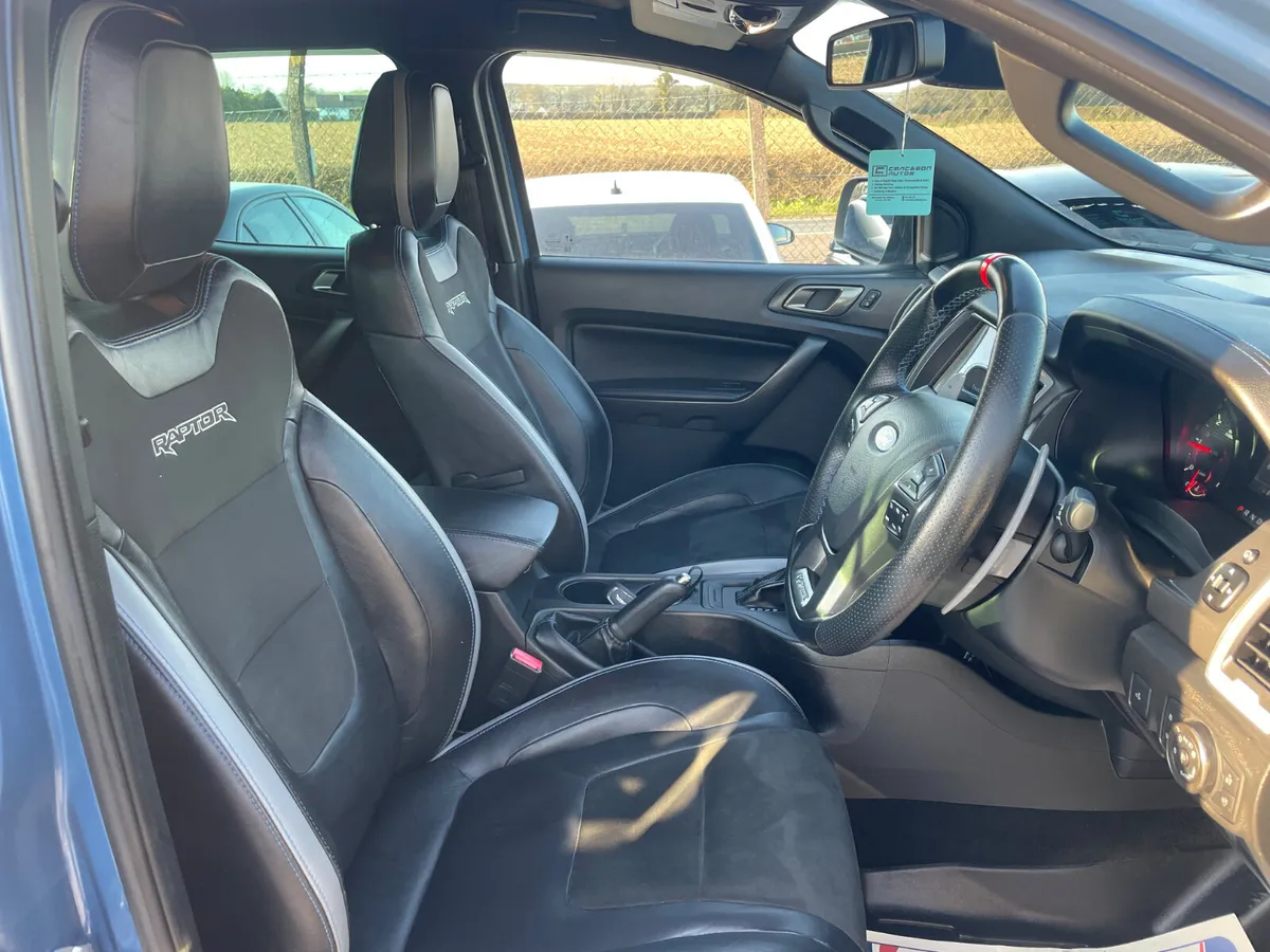 Ford Raptor - Image 4