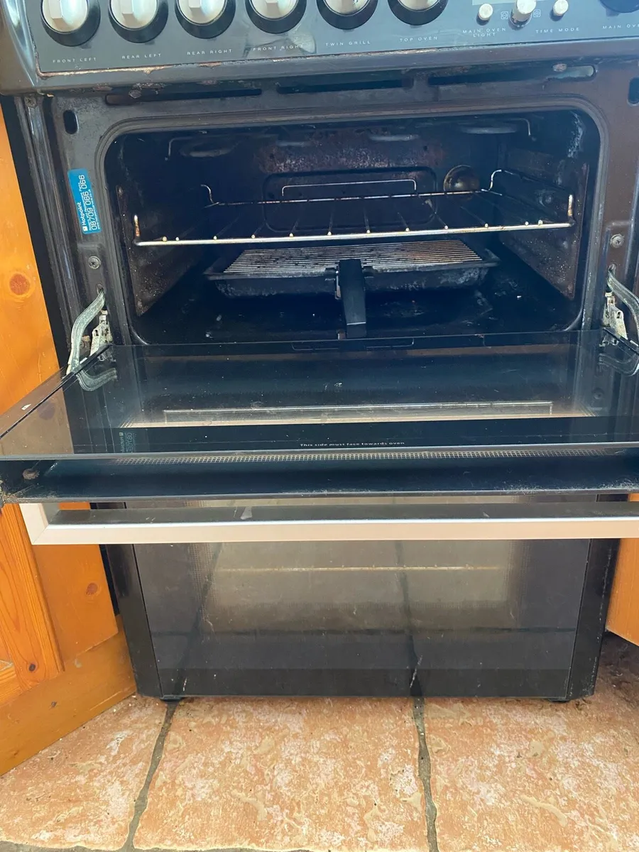 Electric oven - Image 2
