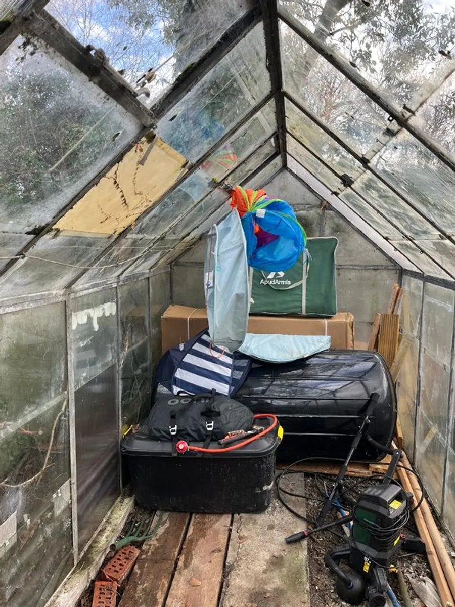 Glass Greenhouse - Image 4