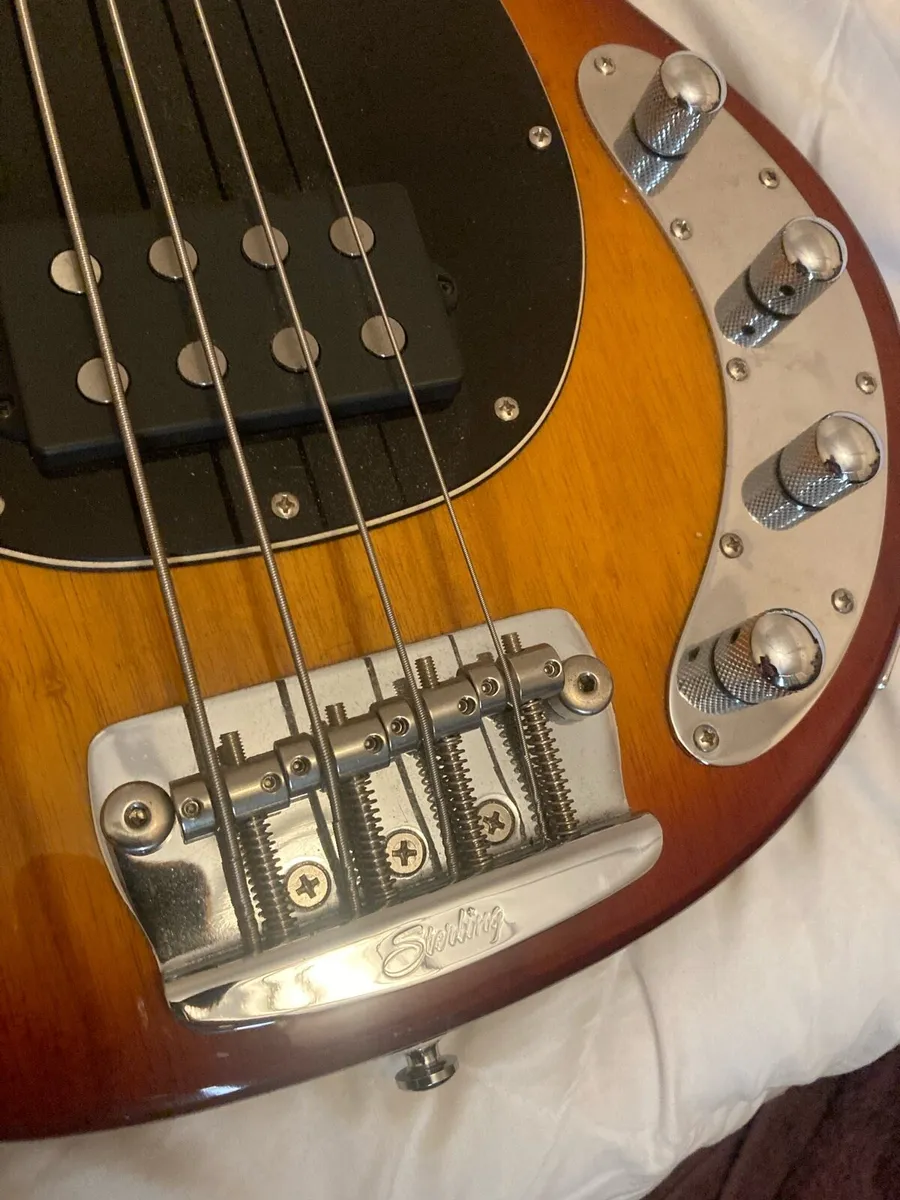 Musicman Stingray 34 - Image 4