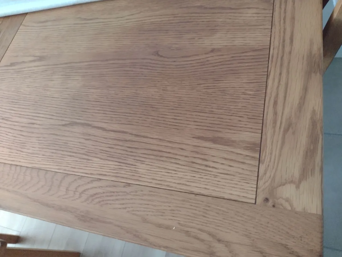 Beautiful Solid Oak EZLIVING dining table - Image 2