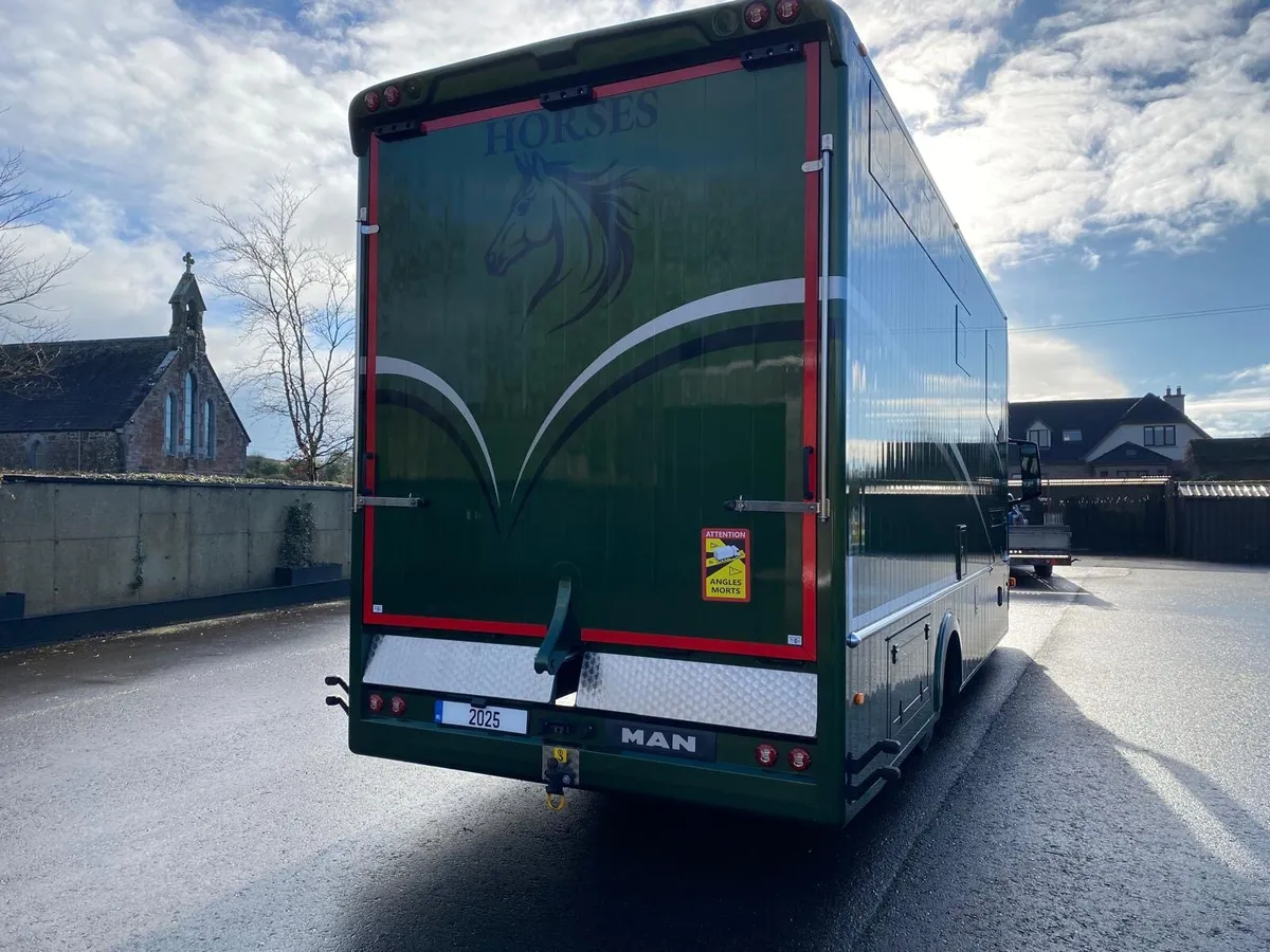 Horse truck - Image 3