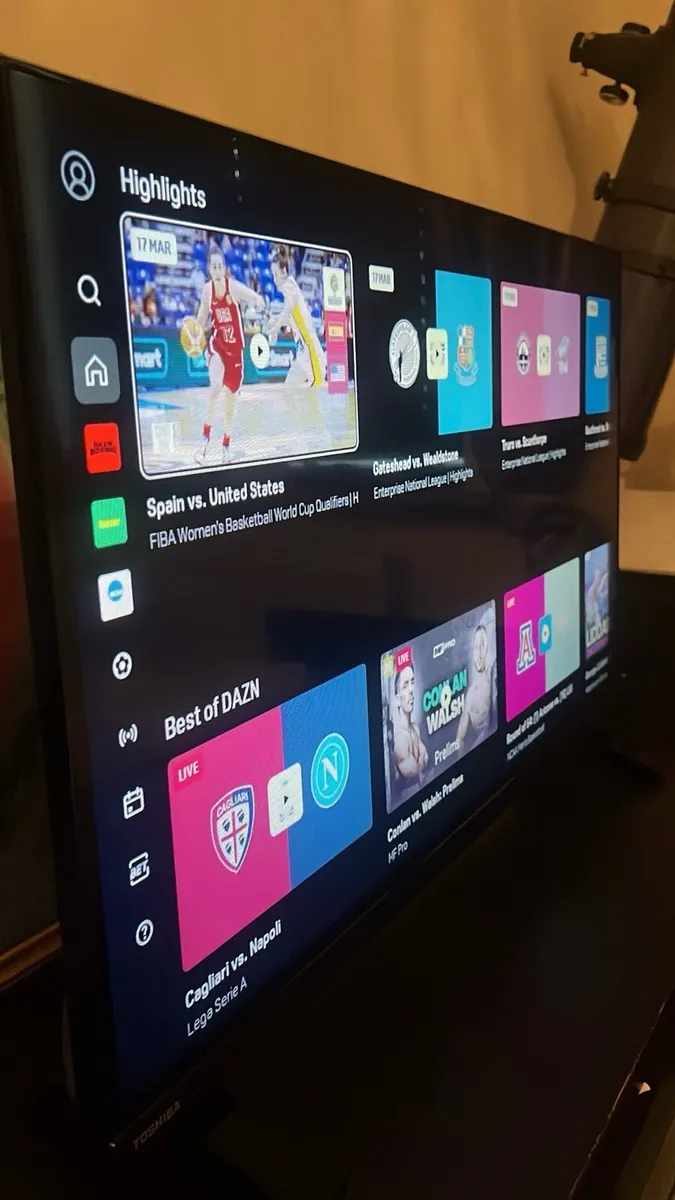 Toshiba 32 inch smart tv 2024 modern smart tech - Image 4