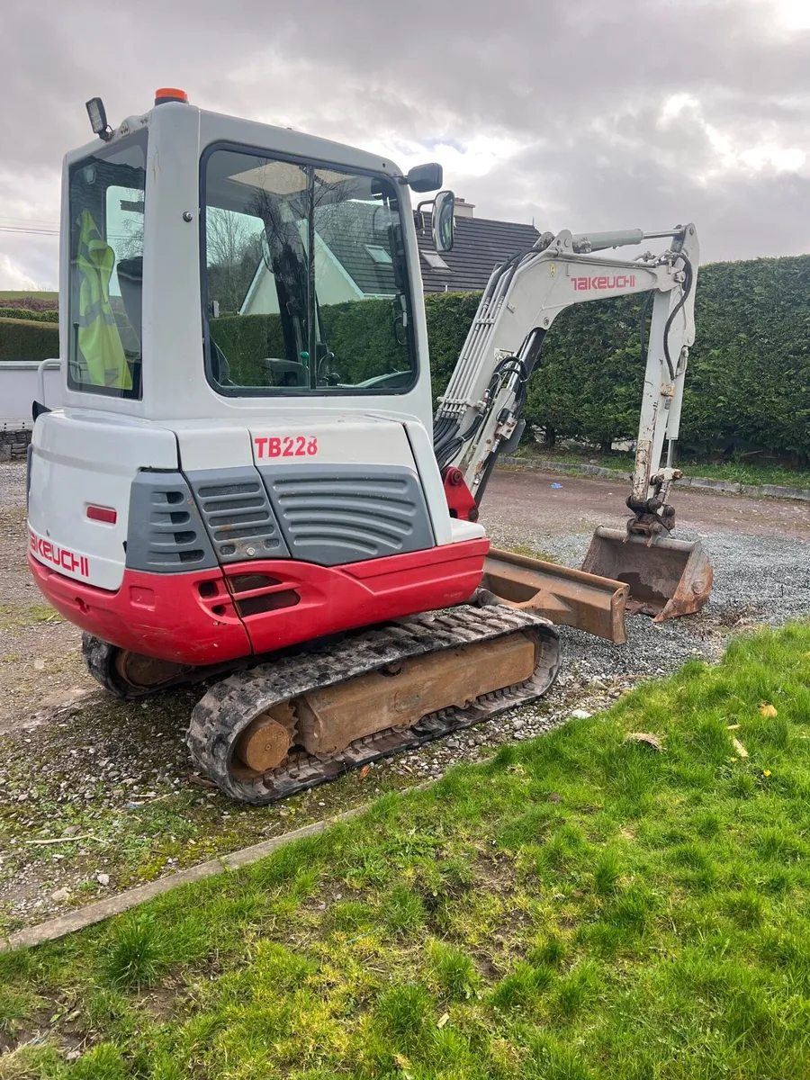 Takeuchi Tb228 - Image 3