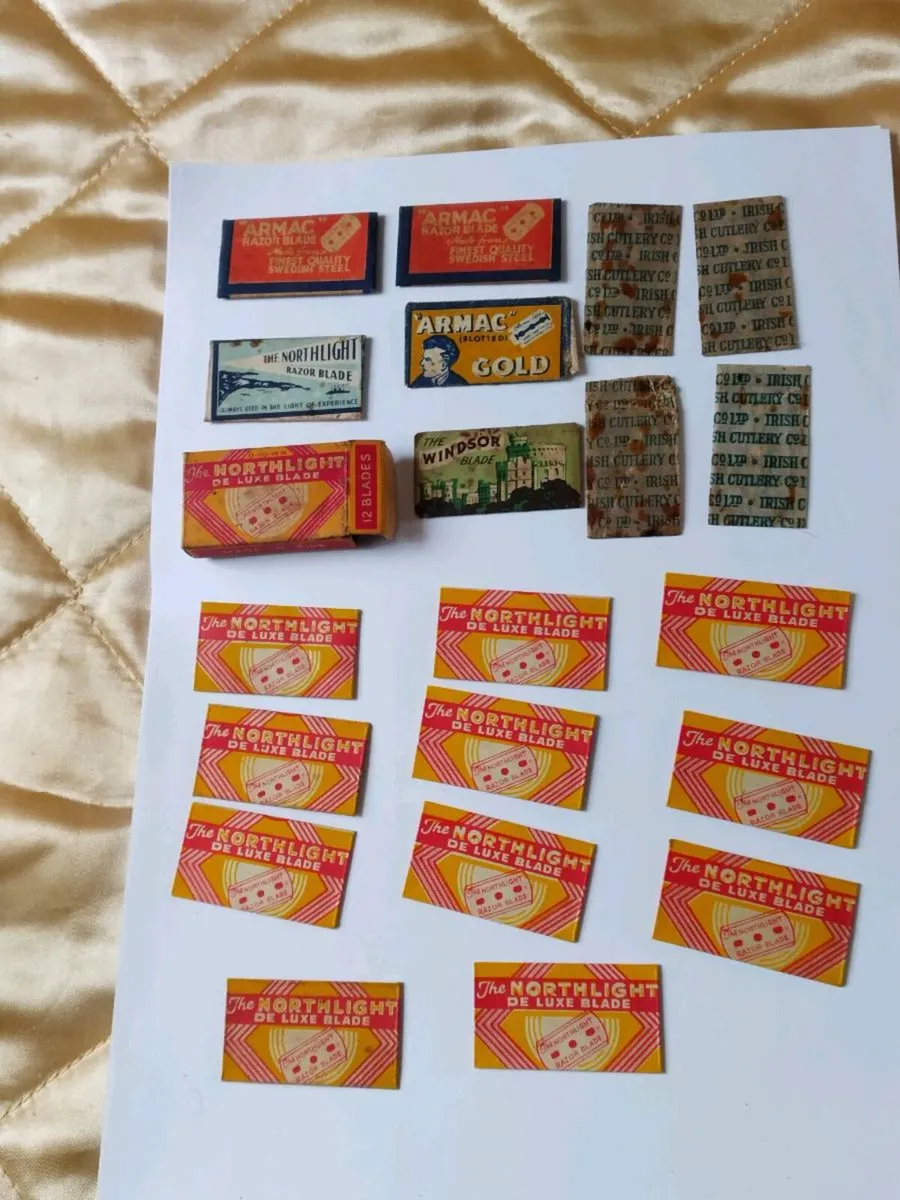 20. Vintage Enniscorthy made razor blades - Image 1