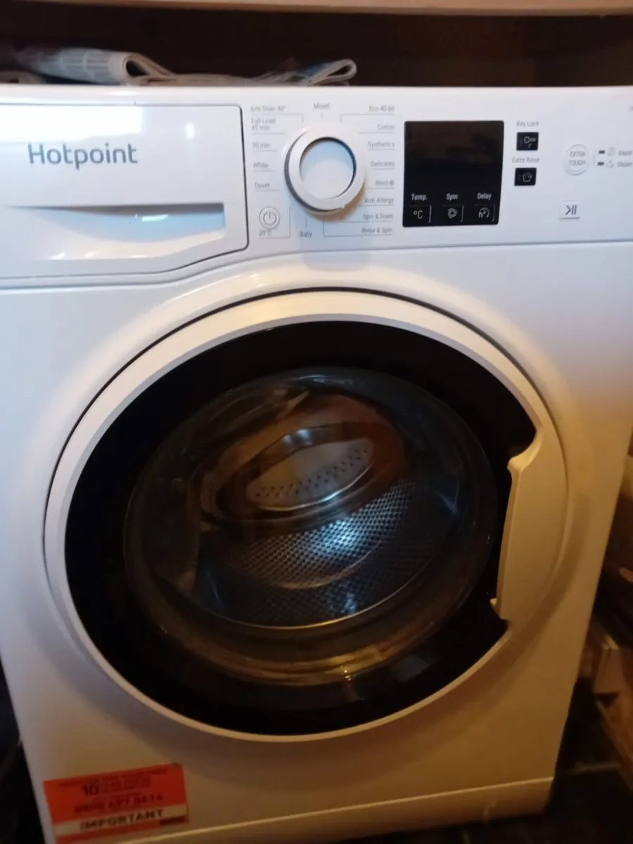 Washing machine - Image 1