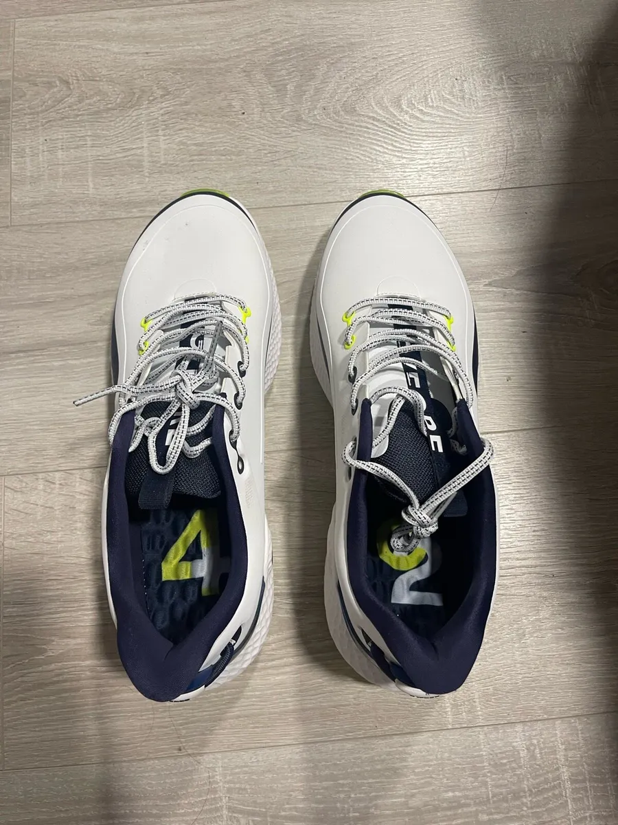 GFore MG4+ O2 G/LOCK Golf Shoes - Image 2