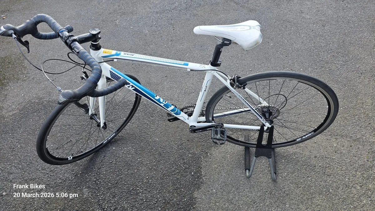 🔥 Giant Avail Road Bike – Size M (20”) - Image 1