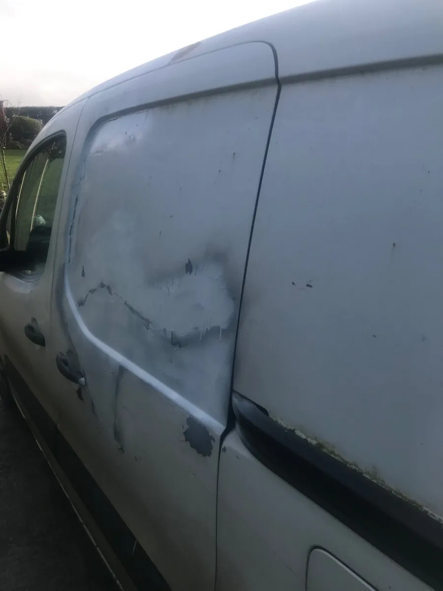 Peugeot Partner 2011 - Image 2