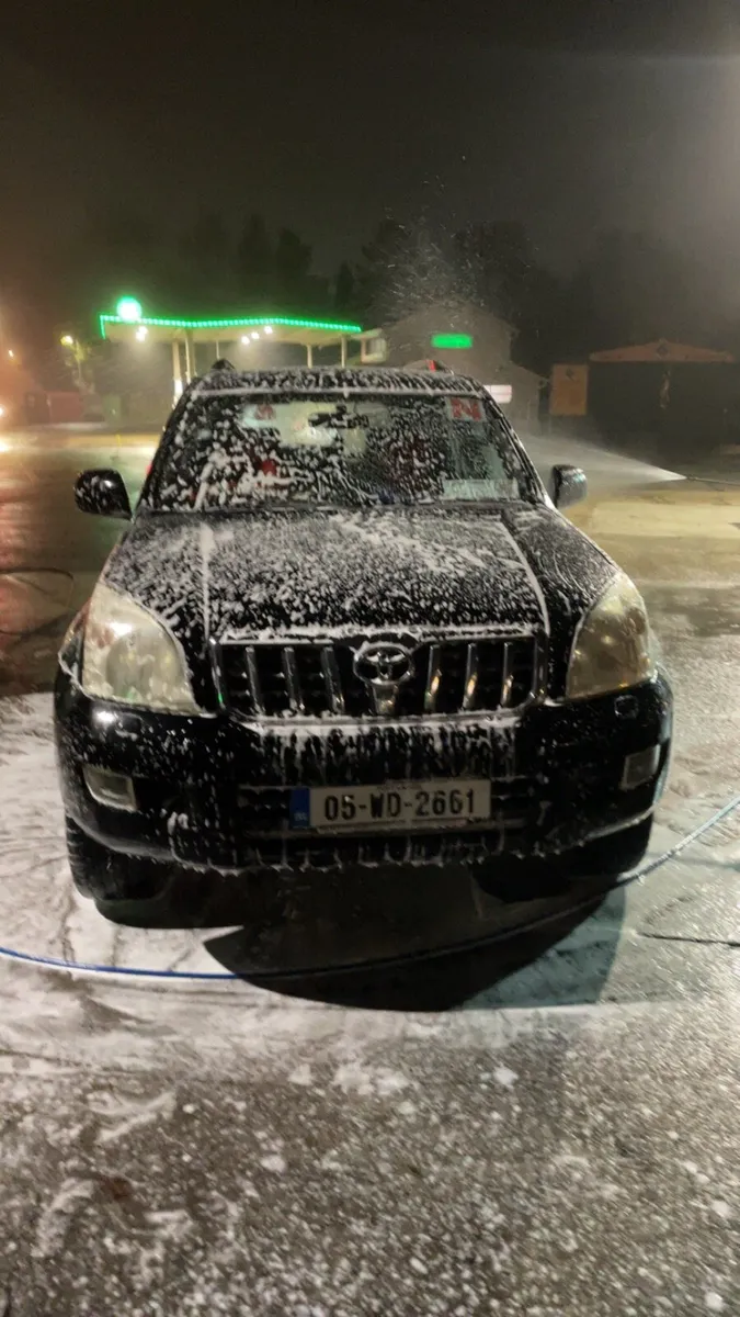 Toyota Land Cruiser - Image 2