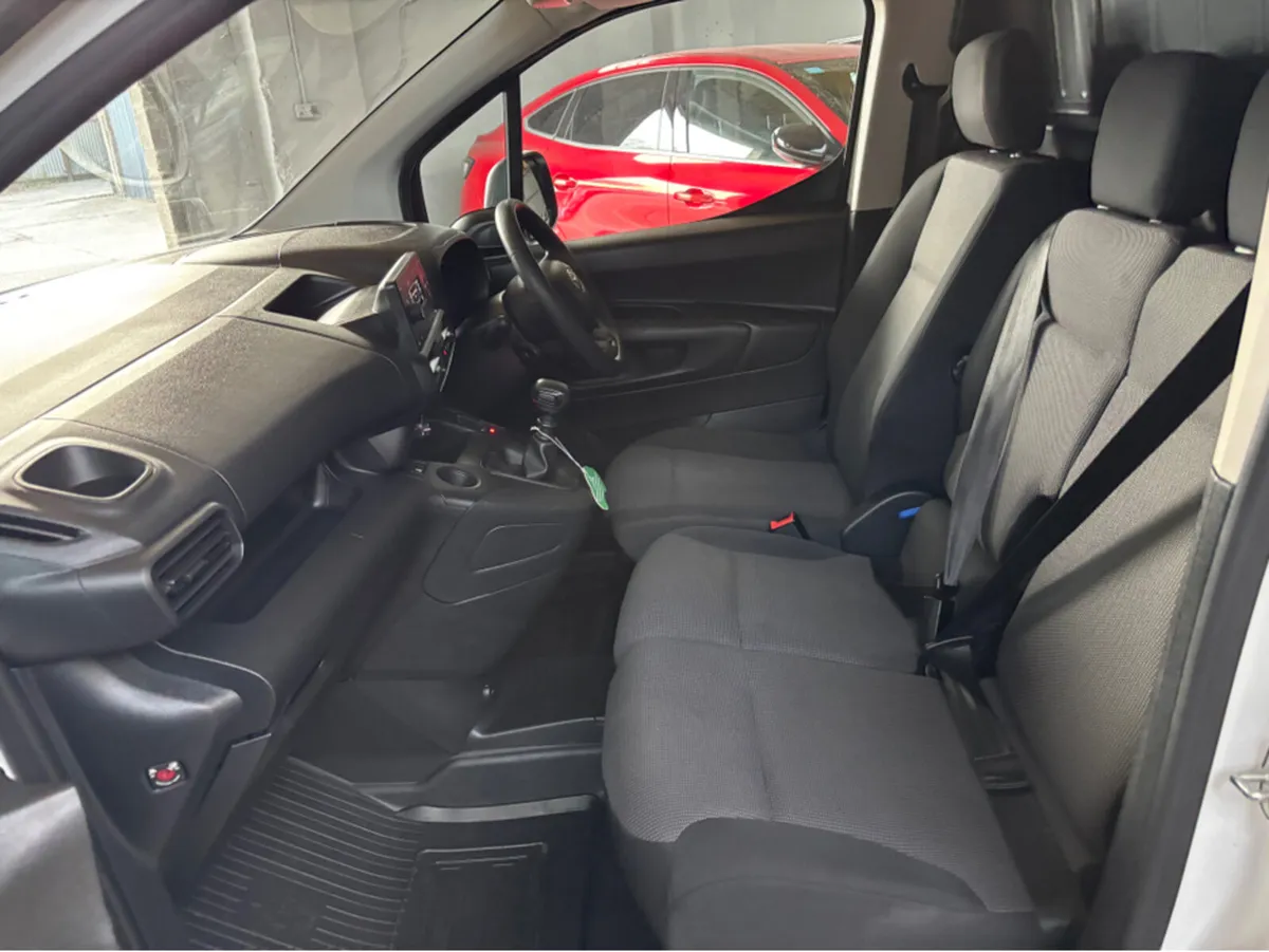 Toyota Proace City 1.5 GL SWB 3DR - Image 3