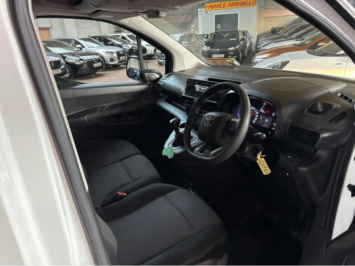 Toyota Proace City 1.5 6 speed dsl 3 seater €13008 - Image 2