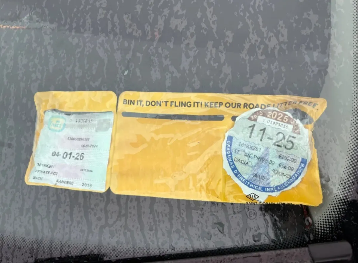 2010 Toyota Prius 1.5 Hybrid - Image 2