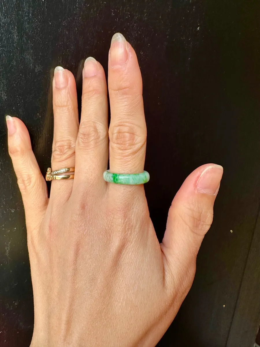 Jadeite ring - Image 1